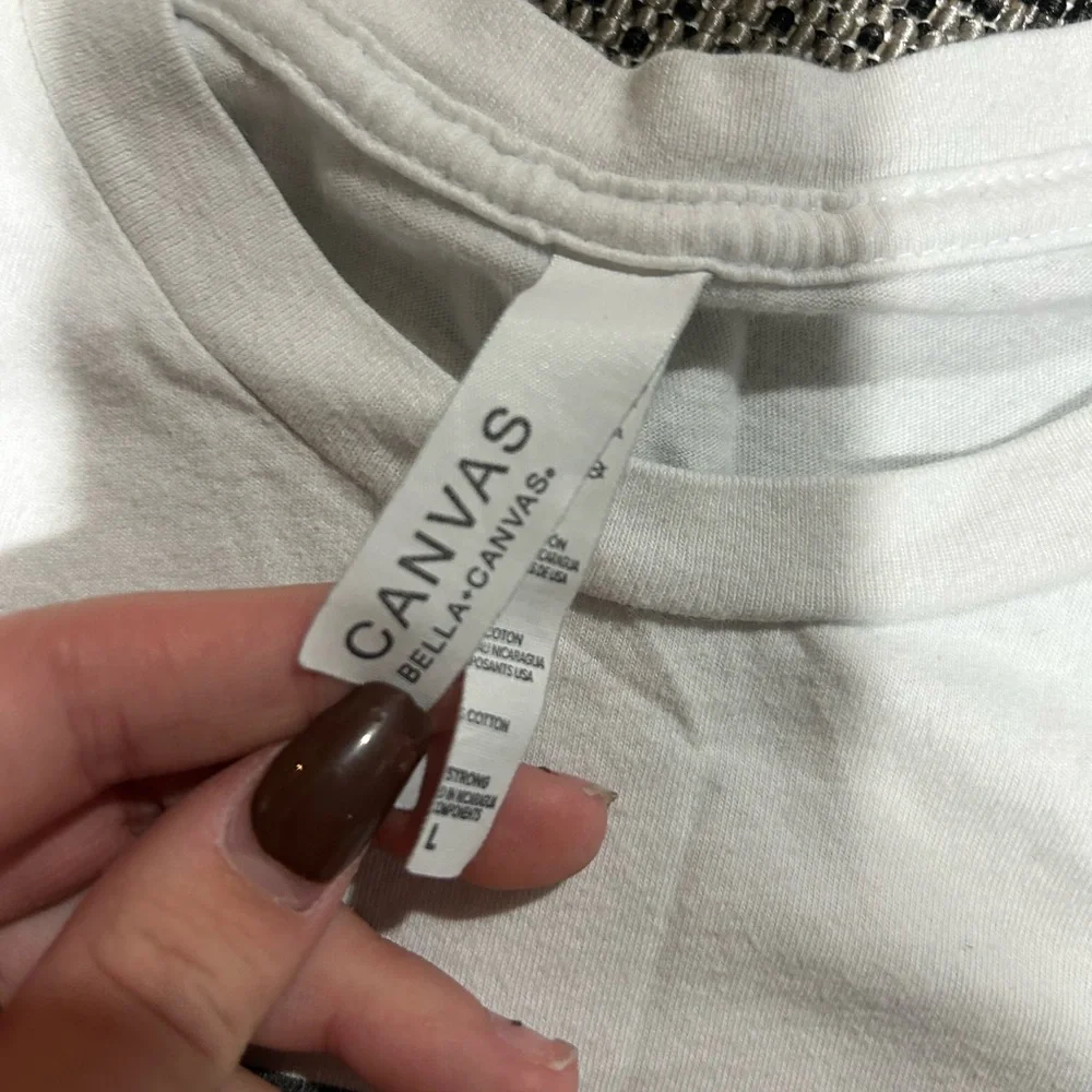 White Graphic Tee - Picture 4 of 5